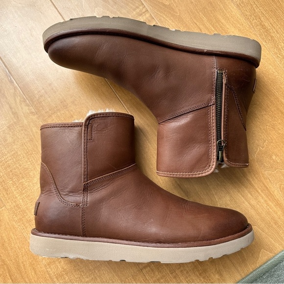 UGG Abree Mini Brown Leather Ankle Boots, Women’s Size 12 - Picture 7 of 13